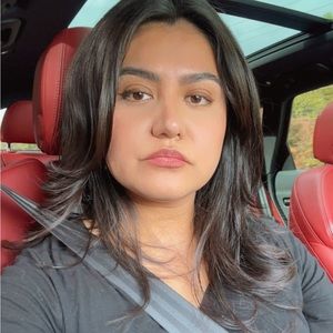 Meet your Posher, Mayte